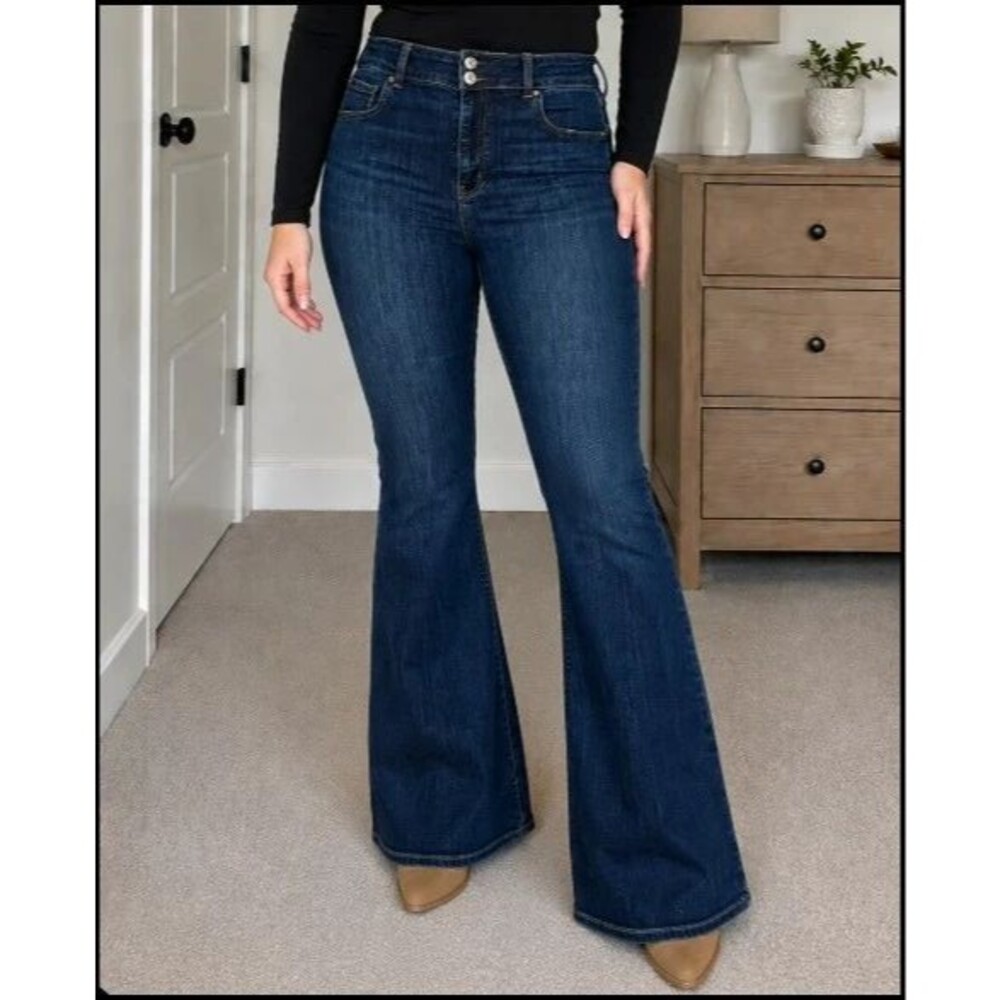 American Eagle Hi-Rise Artist Flare Jeans Size 16 Long Dark Wash (#229)